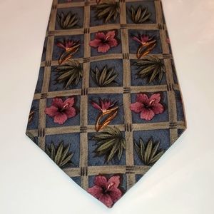 Tommy Bahama silk tie dusty blue w taupe plaid